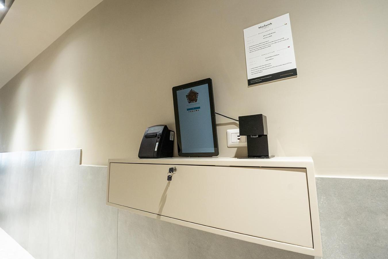 Mia Suites Porto Napoli Bagian luar foto