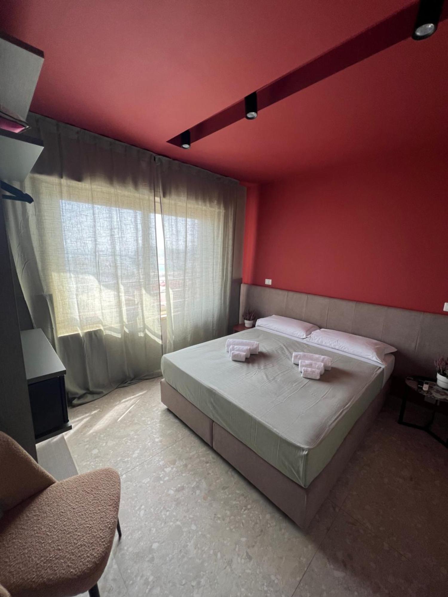 Mia Suites Porto Napoli Bagian luar foto