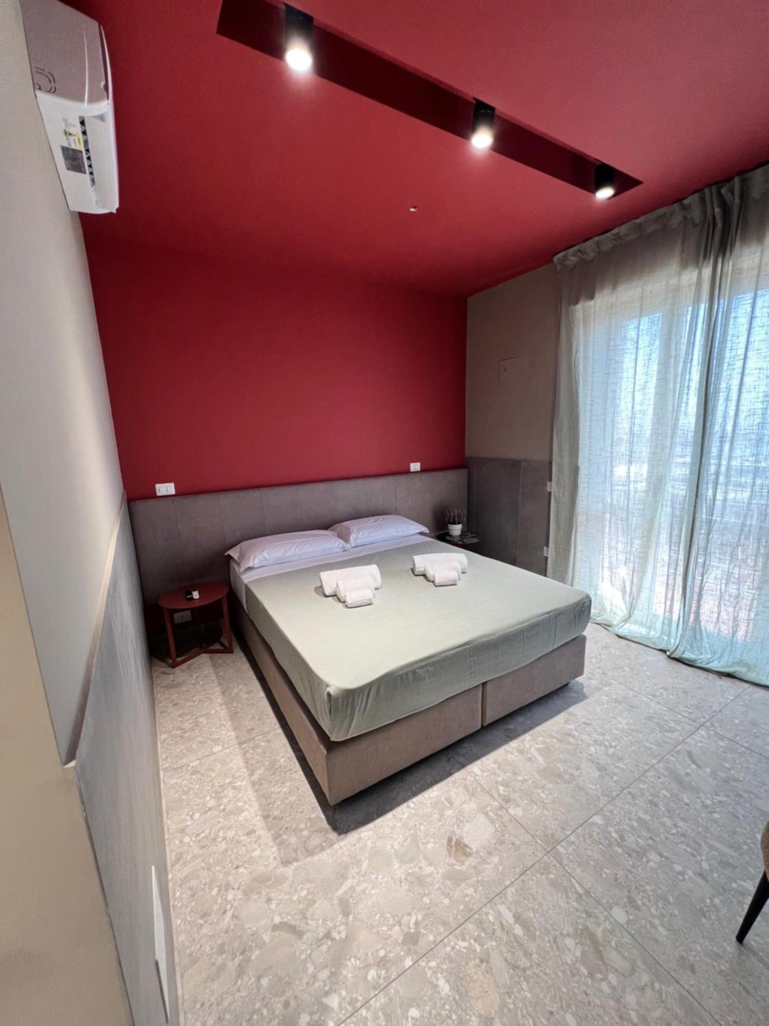 Mia Suites Porto Napoli Bagian luar foto